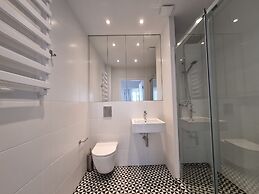 Great City Center Apartment by Renters