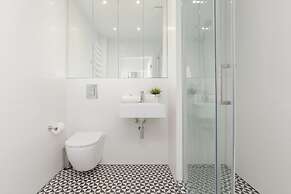 Great City Center Apartment by Renters