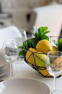 Great City Center Apartment by Renters