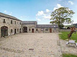 Orcaber Farmhouse