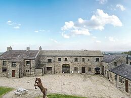 Orcaber Farmhouse