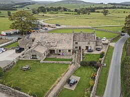 Orcaber Farmhouse