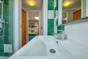 Adore Portugal Coimbra Guest House