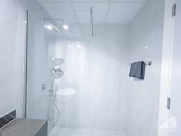 Spacious Studio With Balcony in AL Majan