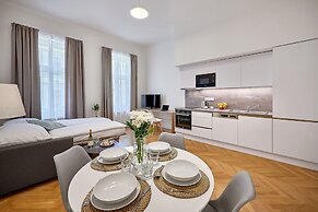 DownTown Suites Rubesova