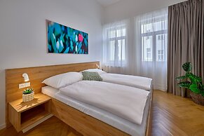 DownTown Suites Rubesova