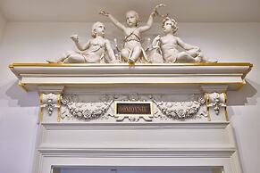 DownTown Suites Rubesova