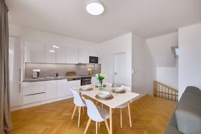 DownTown Suites Rubesova