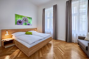 DownTown Suites Rubesova