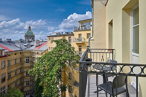DownTown Suites Rubesova