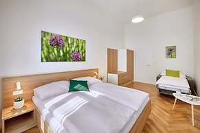 DownTown Suites Rubesova