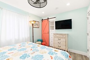 Lighthouse Point 20B