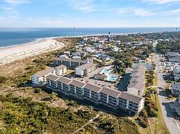 Lighthouse Point 20B