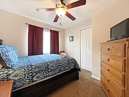 Heavenly Venture 4 Bedroom Home by RedAwning