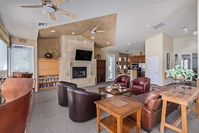 Sahuaro 2035 Scottsdale 1 Bedroom Condo by RedAwning