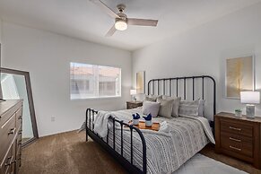 Sahuaro 2035 Scottsdale 1 Bedroom Condo by RedAwning
