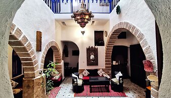 Hotel Riad Dar El Qdima