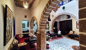 Hotel Riad Dar El Qdima