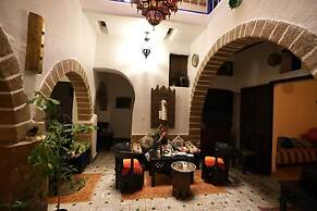 Hotel Riad Dar El Qdima