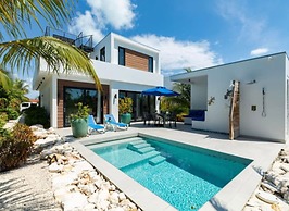 Grace Bay Vacation Villa