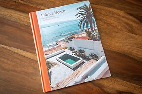 Oceanfront Penthouse Vistas