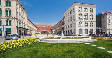 Apt With Terrace and sea View, in Heart of Split