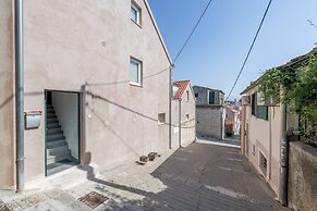 Apt With Terrace and sea View, in Heart of Split