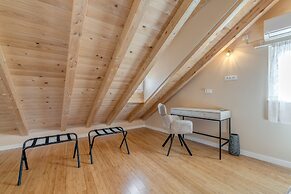 Apt With Terrace and sea View, in Heart of Split