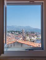 Apt With Terrace and sea View, in Heart of Split