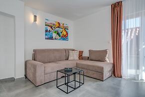 Apt With Terrace and sea View, in Heart of Split