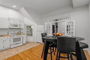 Cozy&Chic 2BR Apartment