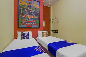 SPOT ON 90272 Istana Griya 1 Hotel