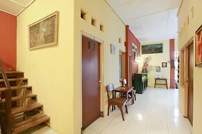 SPOT ON 90272 Istana Griya 1 Hotel