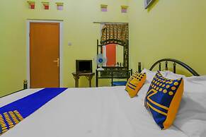 SPOT ON 90272 Istana Griya 1 Hotel