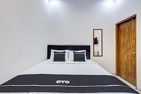 Super OYO Collection O 3280 Cendhani Raras