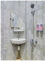 Super OYO Collection O 3280 Cendhani Raras