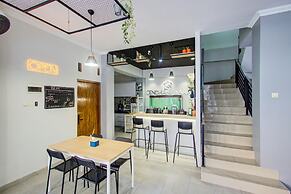 Super OYO Collection O 3280 Cendhani Raras