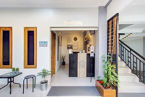 Super OYO Collection O 3280 Cendhani Raras