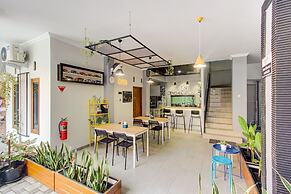 Super OYO Collection O 3280 Cendhani Raras