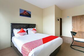 Super OYO Collection O 3130 D'Valley View