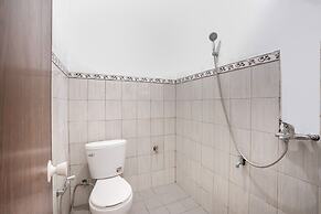 Super OYO 2961 Artana Bed & Breakfast