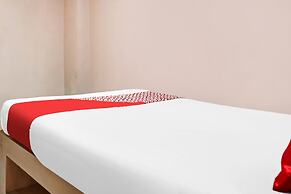 SPOT ON 91336 Guesthouse Tarumanegara