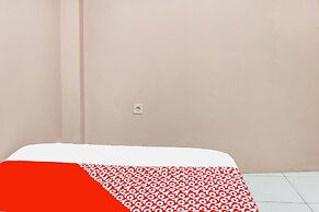 SPOT ON 91336 Guesthouse Tarumanegara