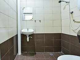 SPOT ON 91336 Guesthouse Tarumanegara