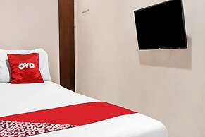 SPOT ON 91336 Guesthouse Tarumanegara