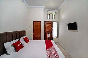 OYO 90751 Graha Sei Batugingging