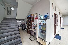 OYO 90751 Graha Sei Batugingging