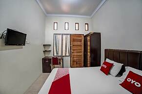 OYO 90751 Graha Sei Batugingging