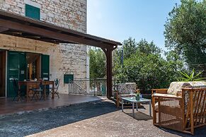 Crafty House With Wi-fi