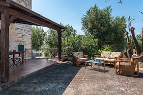 Crafty House With Wi-fi